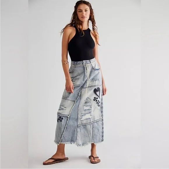 Free People Maxed Out Maxi Denim Skirt Embroidered Patchwork Size 10 - Picture 16 of 16